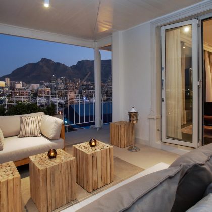 Queen Victoria Hotel - Room