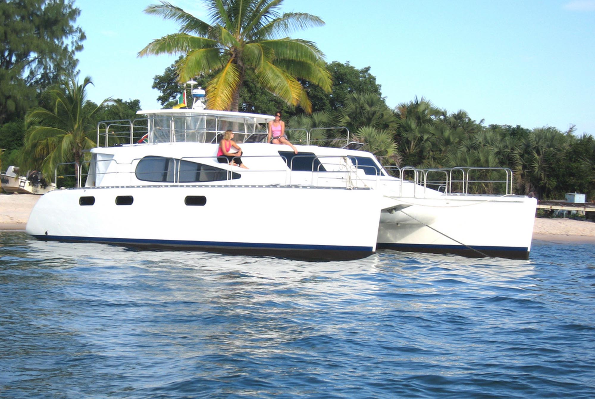 Bazaruto Lodge waters - Yacht