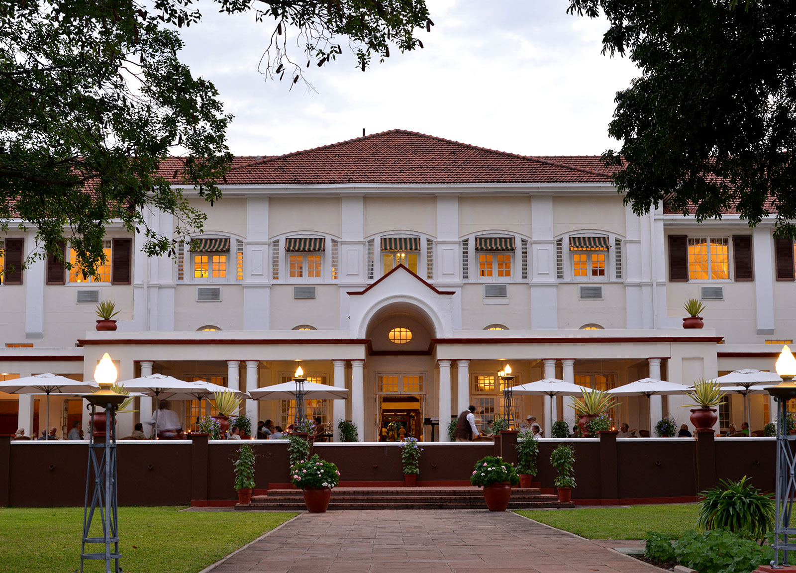 victoria_falls_hotel_1